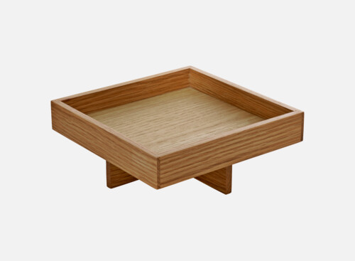 Stand  square raised Eiche/Oak H: 4cm, 18x18cm