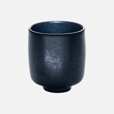 Becher schwarz/black 0.30l