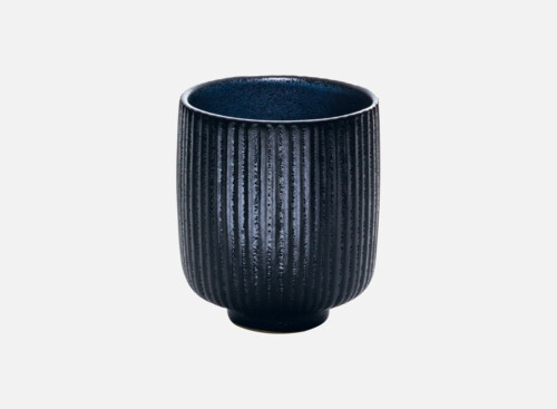 Becher Relief schwarz/black 0.30l